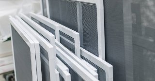 Москитные сетки на пластиковые окна Ухта купить по цене от 949 руб.